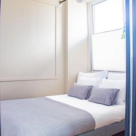 Central Apartment With Balcony And Views, Old Town, Metro Warsaw Ngoại thất bức ảnh