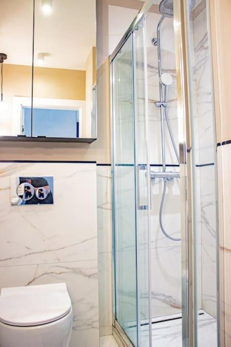Central Apartment With Balcony And Views, Old Town, Metro Warsaw Ngoại thất bức ảnh
