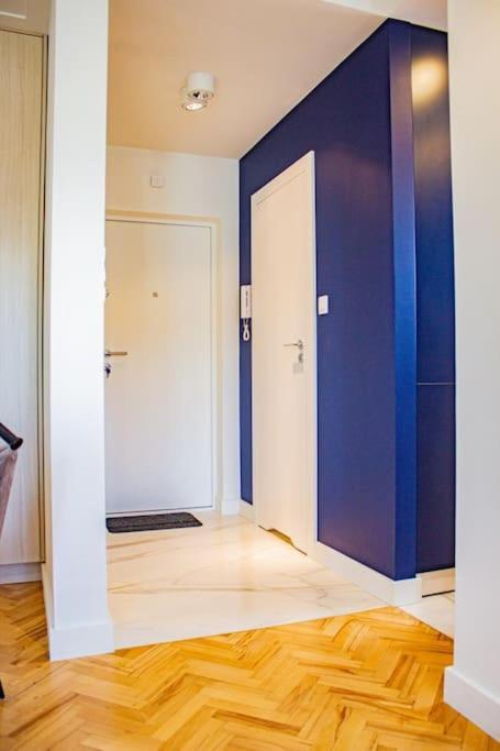 Central Apartment With Balcony And Views, Old Town, Metro Warsaw Ngoại thất bức ảnh